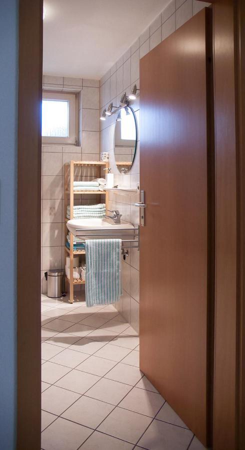 Gemuetliche Wohnung Mit Sonniger Terrasse بيتنهيم بيسنغين المظهر الخارجي الصورة